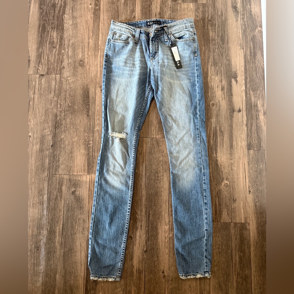 Skinny Jeans in Light Blue - Women's Stretch Denim